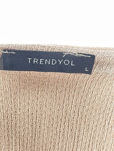 l Beden çeşitli Renk Trendyol & Milla Bluz %70 İndirimli.