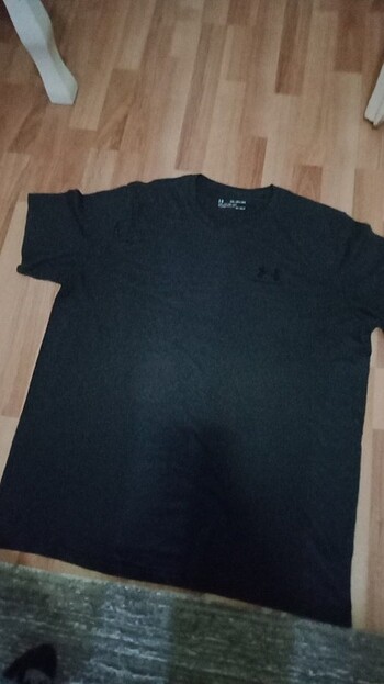 Loose gouppe markalı tişört