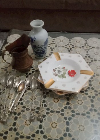 American Vintage Altılı Beyaz Çiçek Desenli Kahve Fincanı Takımı