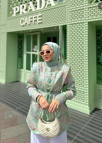 Uzun Kol, Kuşaklı Renkli Batik Desenli Tunik
