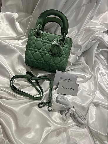 Mini Lady Dior model çanta