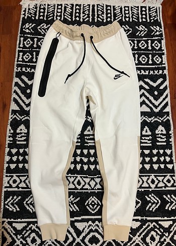 Nike tech eşofman altı