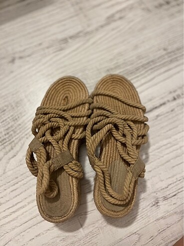 Pull and Bear Pull&bear kadın hasır sandalet