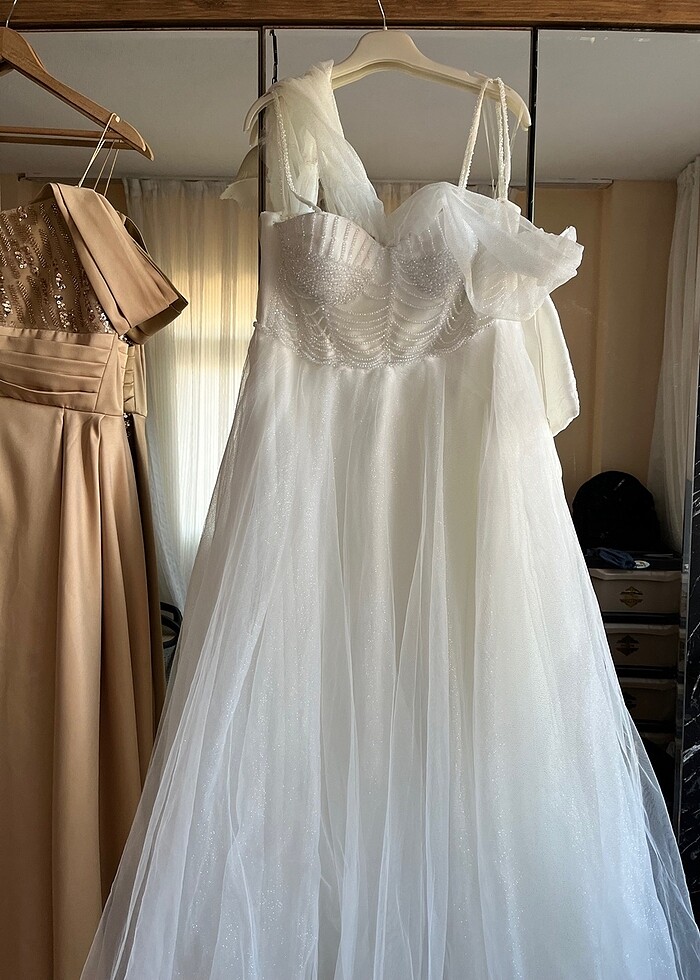 boncuklu omuz detay elbise - Görsel 3