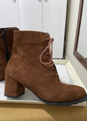 Kahverengi Süet Bağcıklı Stiletto Topuklu Kadın Bot - Görsel 5
