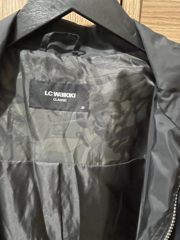 LC WAİKİKİ yağmurluk - Görsel 3
