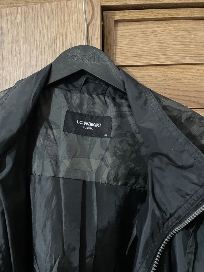 LC WAİKİKİ yağmurluk - Görsel 4