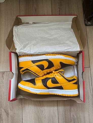 Nike Dunk Low 