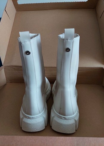 38 Beden Nine west krem kadın bot