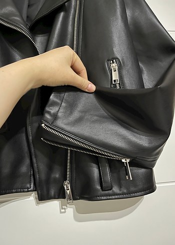 LCW Siyah Kısa Deri Biker Ceket - Görsel 3