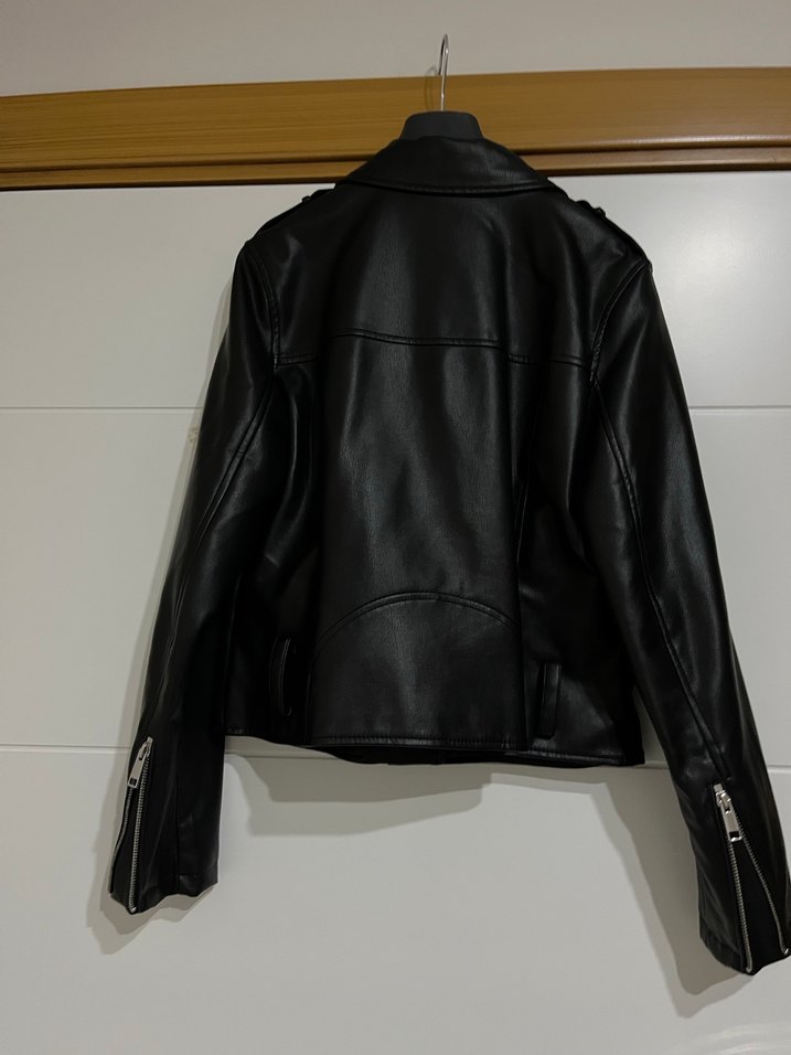 LCW Siyah Kısa Deri Biker Ceket - Görsel 2