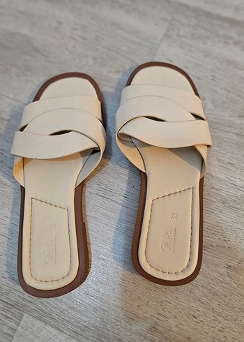 33 Beden ten rengi Renk ZARA Bej çocuk Terlik 33 numara
