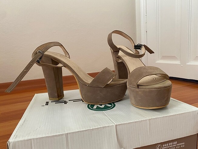Zara platform