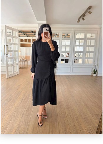 Büzgü detaylı elbise - Görsel 2