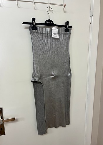 Gri Metalik Uzun Yırtmaçlı Kadın Midi Etek
