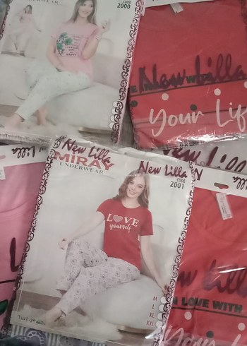 Kırmızı Baskılı Kısa Kollu Kadın Pijama Takımı
