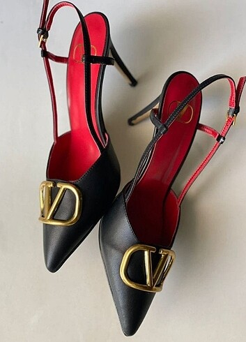Valentino ince topuklu ayakkabı 