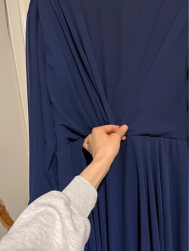 Lacivert abiye - Görsel 3