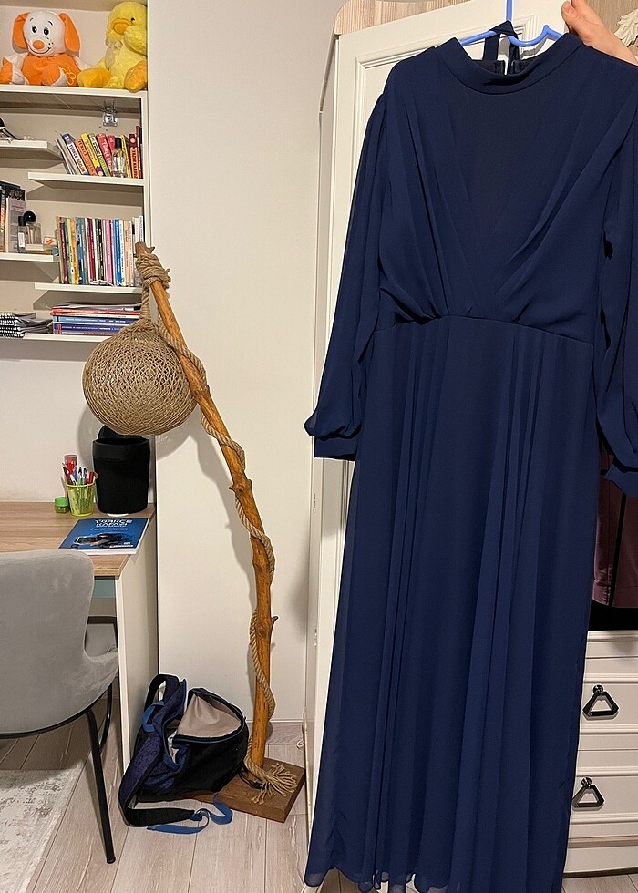 Lacivert abiye - Görsel 2