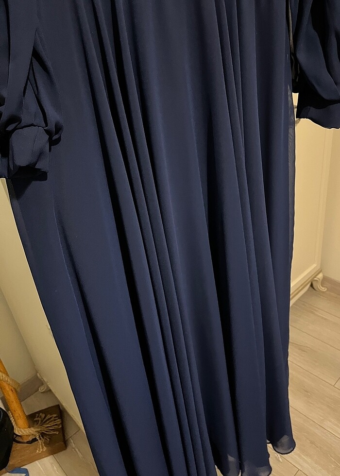 Lacivert abiye - Görsel 4