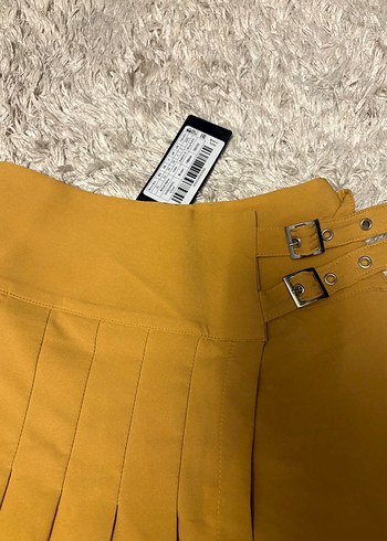 Sarı Kemerli Mini Etek - Görsel 3