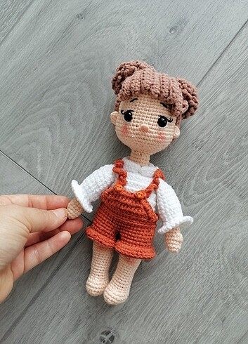 Beden Su bebek amigurumi saçlı bebek