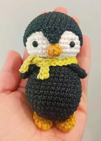 Amigurumi Örgü Penguen Oyuncak