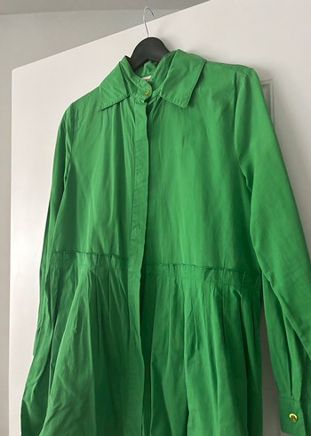 Kadriye Baştürk Düğmeli Yeşil gömlek - Görsel 2