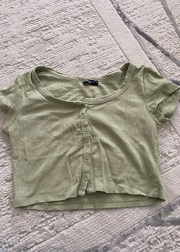 Düğmeli Kısa Kollu Kadın Crop Top