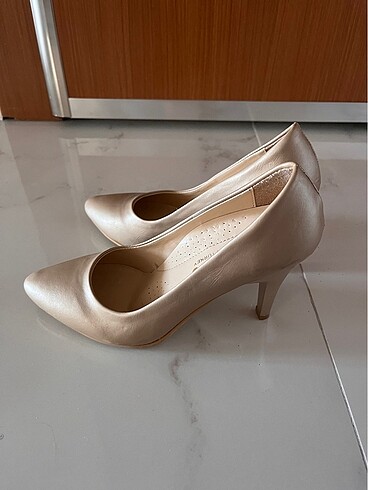 Stiletto Ayakkabı