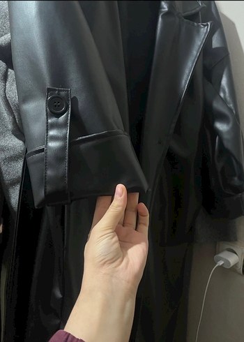 Uzun Siyah Deri Kadın Ceket - Görsel 2