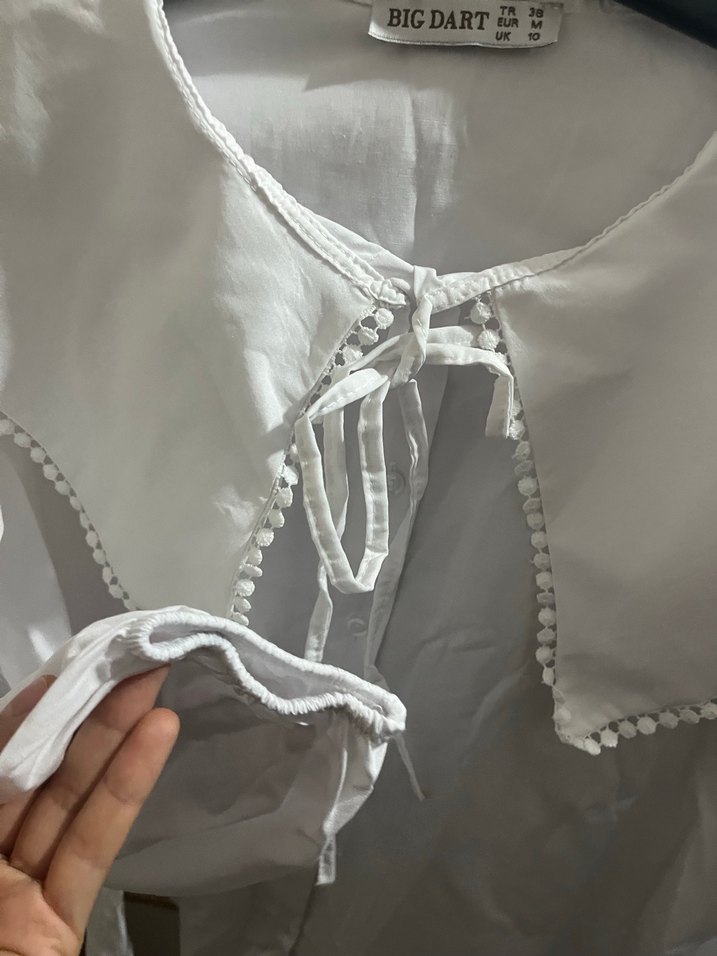 Kadın Beyaz Pamuklu Düğmeli Gömlek - Görsel 2