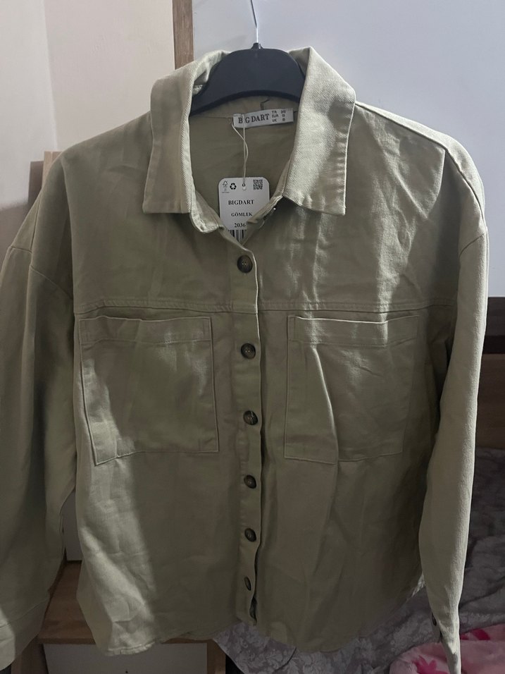 Bej Düğmeli Uzun Kollu gabardin Gömlek - Görsel 2