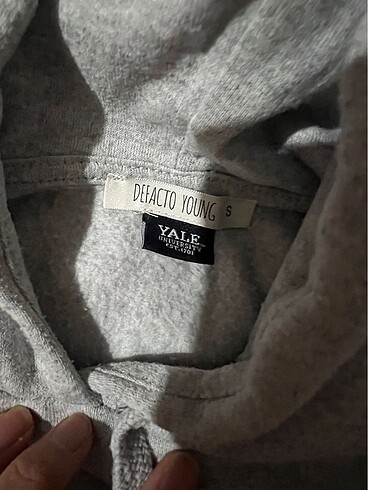 s Beden Defacto YALE orjinal Sweatshirt