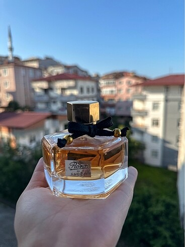 38 Beden Flora by guccı
