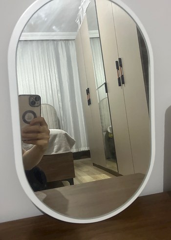 Diğer Beyaz Oval Duvar Aynası