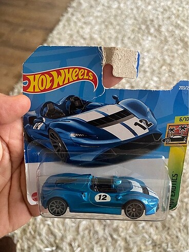  Beden Hot wheels Mclearn