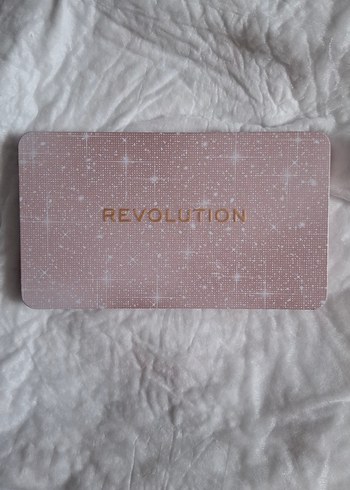  Beden revolution y2k far paleti