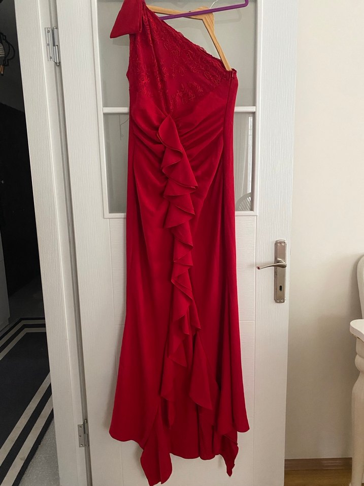 Kırmızı tek kollu Uzun Abiye Elbise - Görsel 3