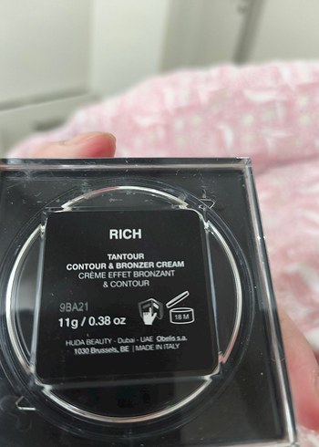 HUDA BEAUTY TANTAOUR CONTOUR&BRONZER CREAM - Görsel 2