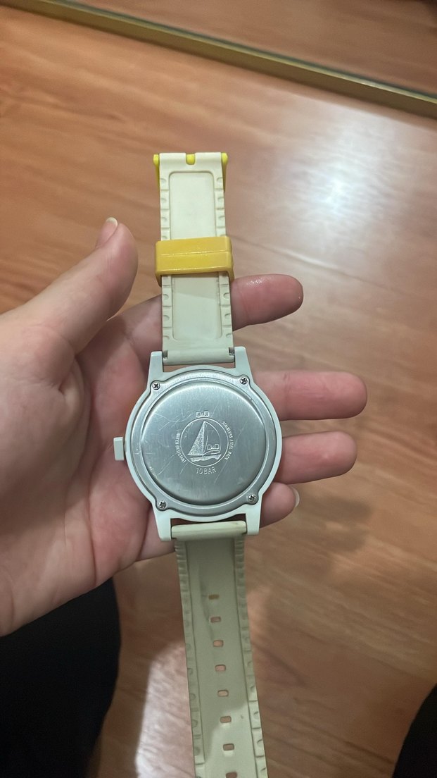 Sarı Detaylı Minimalist Kadın Kol Saati - Görsel 2