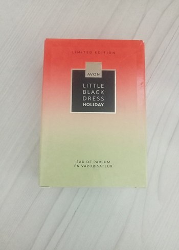 Avon Little Black Dress Holiday Kadın Parfümü