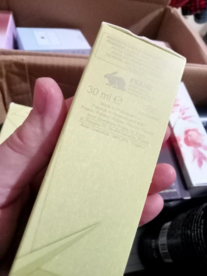 Avon Attraction Kadın Parfümü - Görsel 3