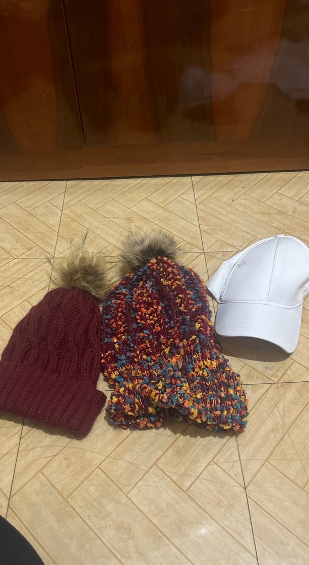 Renkli ve Bordo Örgü Kadın Bere - Görsel 3