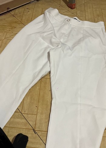 Beyaz yazlik pantolon - Görsel 2