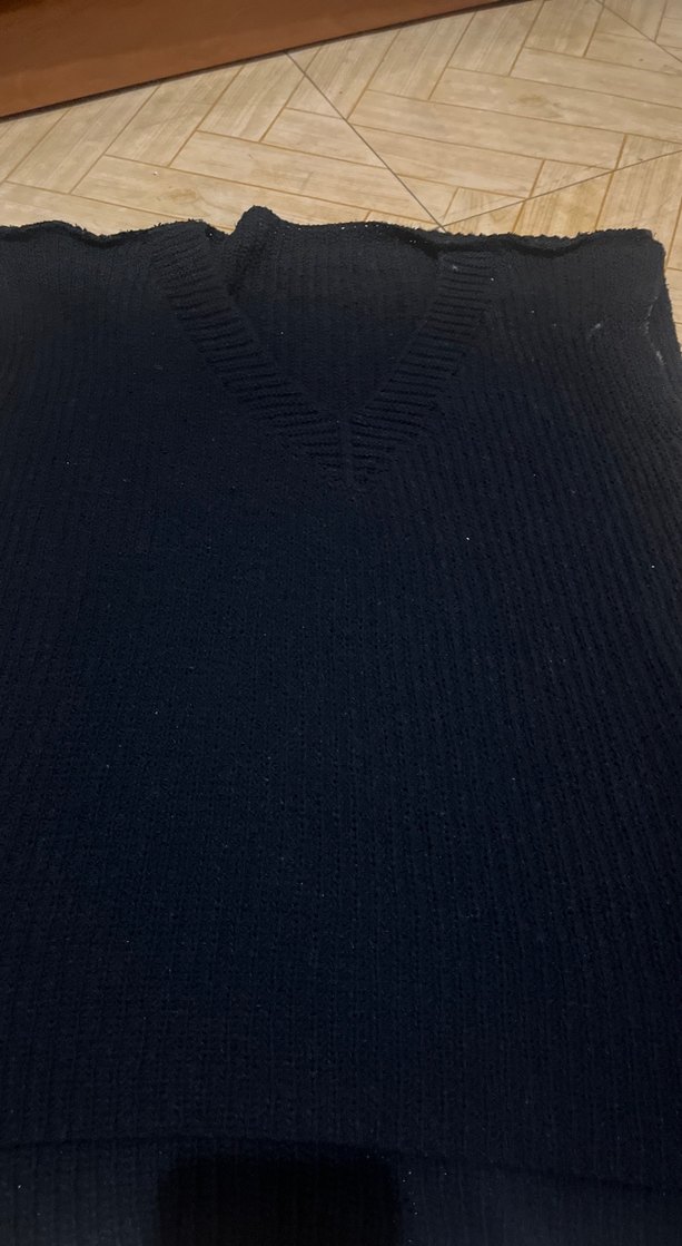 Siyah V Yakalı Örgü Yün Kadın Süveter - Görsel 2