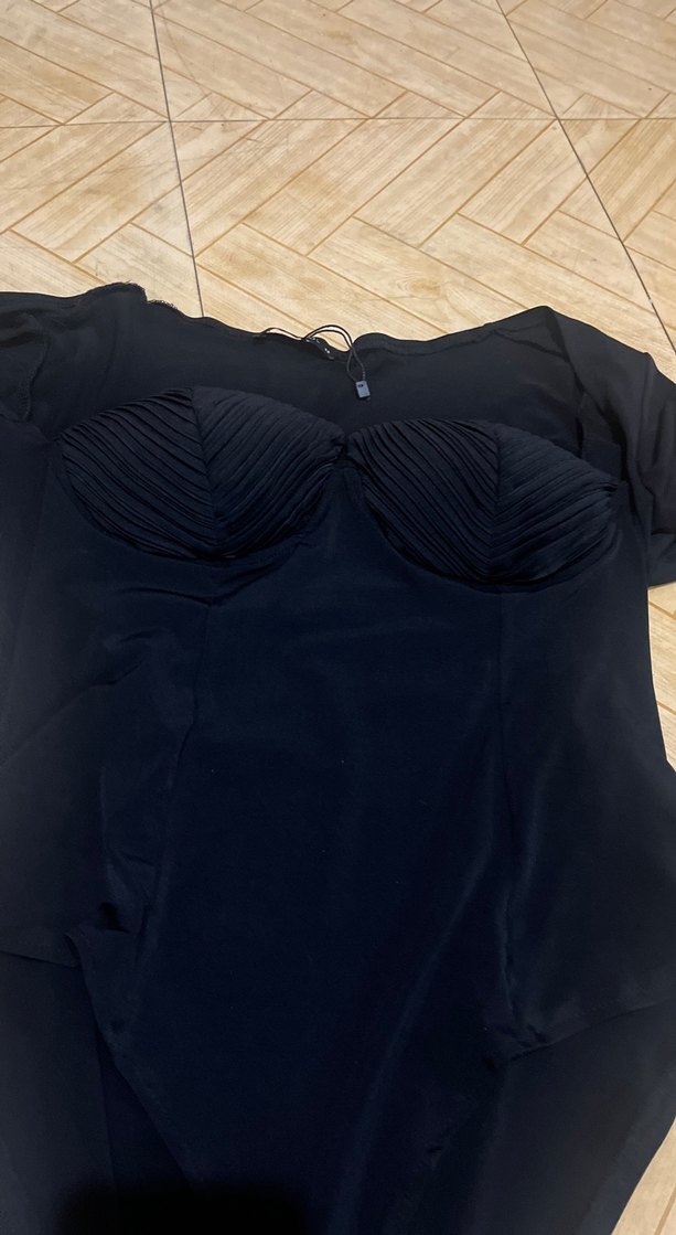 Uzun Kollu Siyah Gotik V Yaka Bluz - Görsel 2