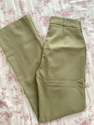 34 Beden Yeşil kumaş pantolon