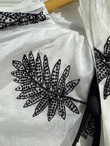 İşlemeli Astarlı Elbise - Görsel 3