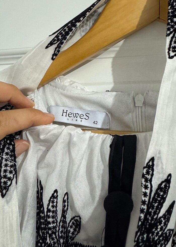 İşlemeli Astarlı Elbise - Görsel 4